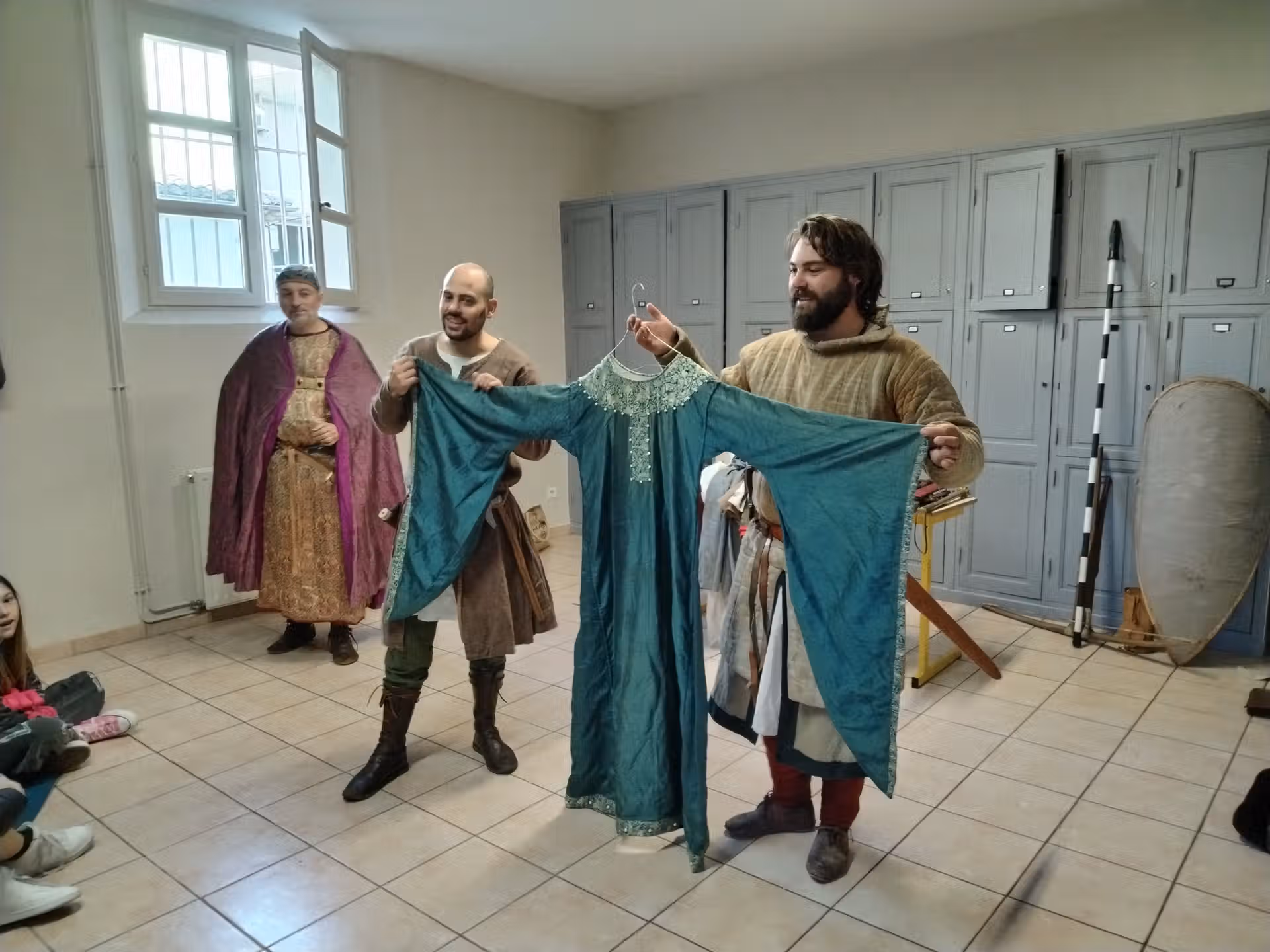 Présentation de la Robe de la Reine
